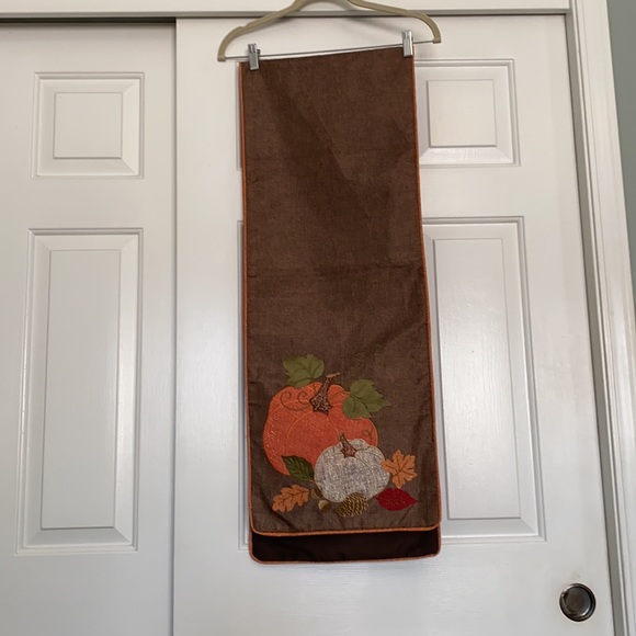 NWOT Harvest Table Runner - Picture 2 of 4